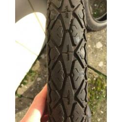 Tomos banden met goed profiel