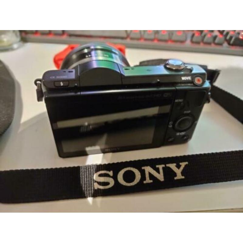 Sony A5000 Systeem Camera 20.1 Megapixel met lens