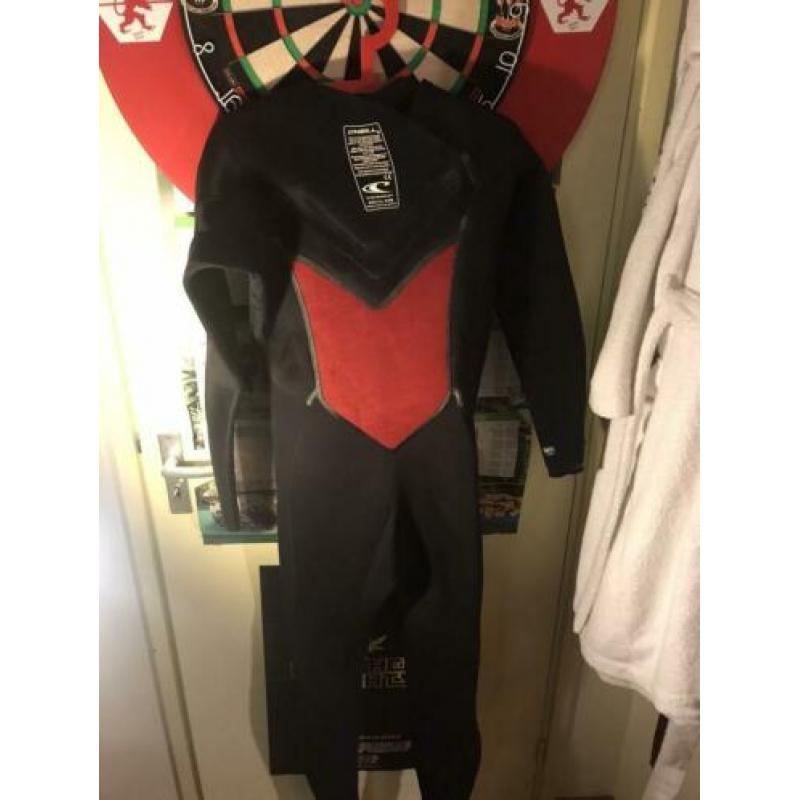 O’Neill wetsuit Mutant met kap size M 5,4mm nieuw