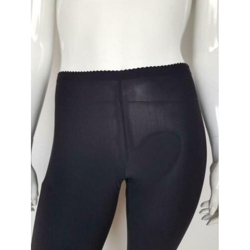 Marithé et Francois Girbaud legging. Mt. 40. Zwart/travelsto