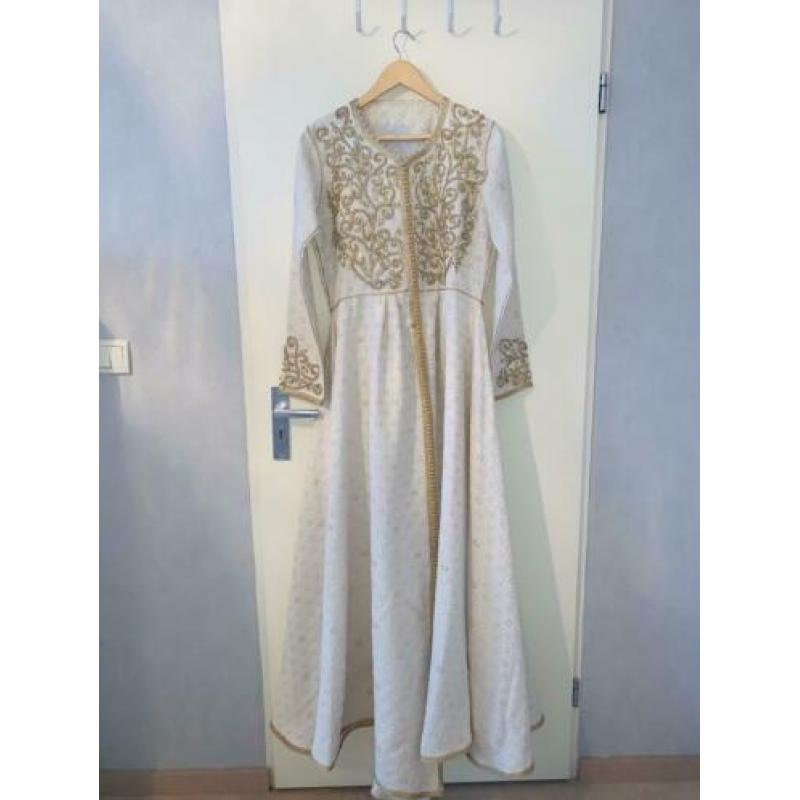 Mooie goud/beige caftan/takshita maat 38/40/42