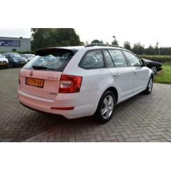 Skoda Octavia Combi 1.6 TDI Greenline Businessline Navi | Cl