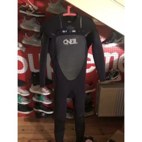 O’Neill wetsuit Mutant met kap size M 5,4mm nieuw