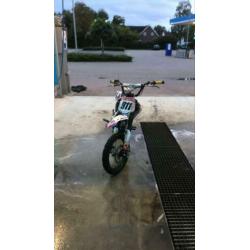 Ycf 125