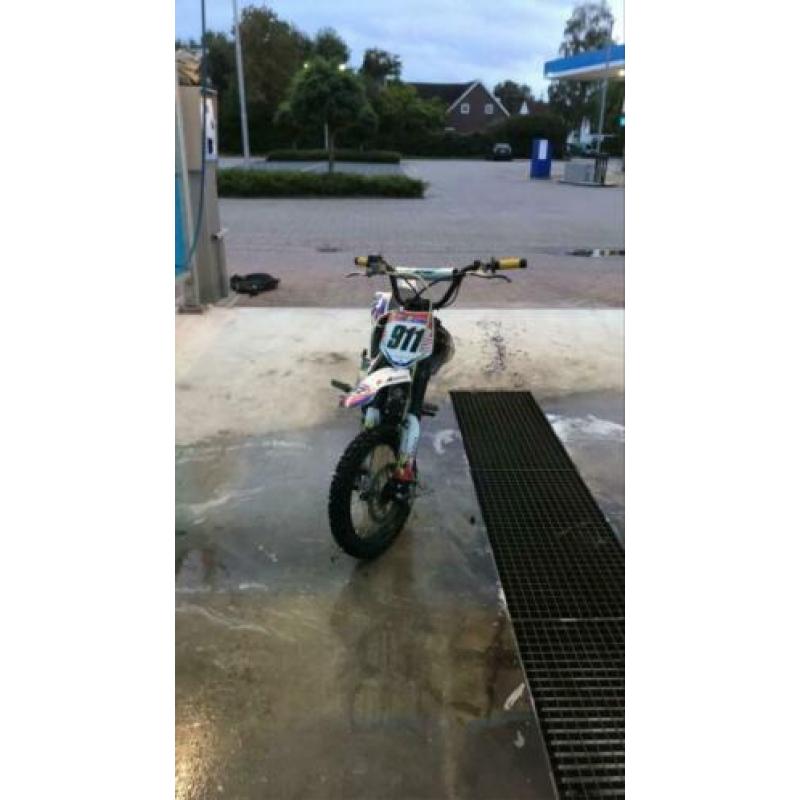 Ycf 125