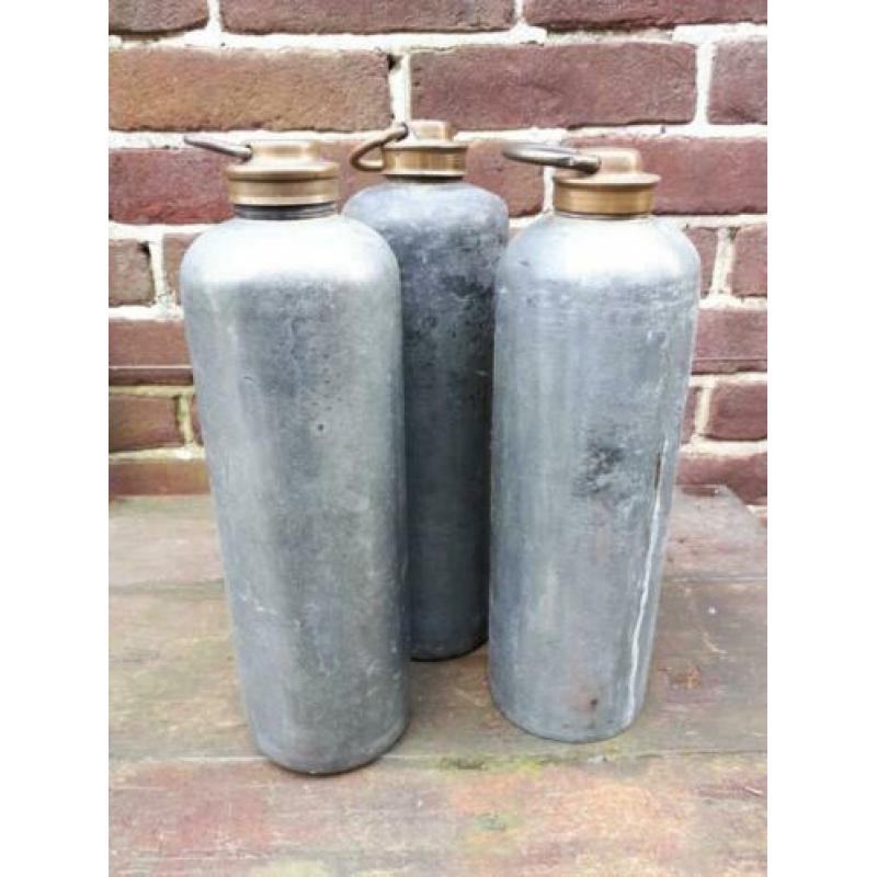 Drie verzinkte warmwater kruiken, Brocante, Vintage.