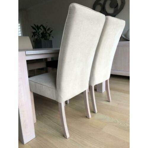 8 eetkamerstoelen 4x bruin + 4x zandkleur