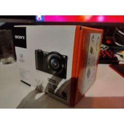 Sony A5000 Systeem Camera 20.1 Megapixel met lens