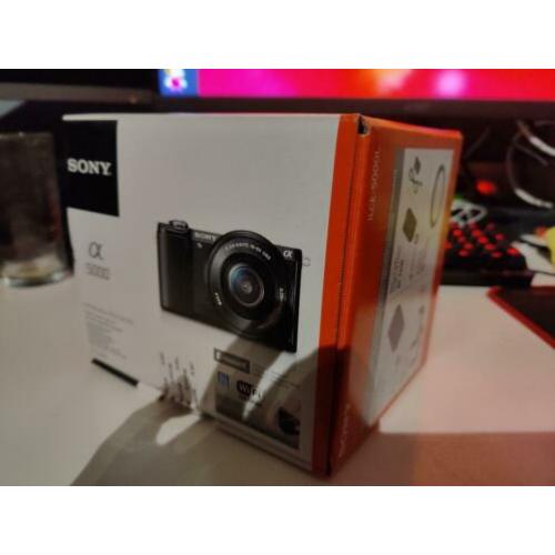 Sony A5000 Systeem Camera 20.1 Megapixel met lens
