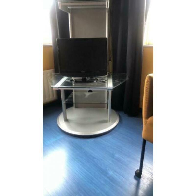 Audiomeubel design op wielen zgan