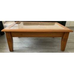 Salontafel, rechthoekig, gratis op te halen.