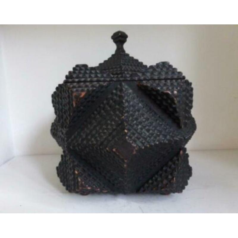 Tramp Art antieke houten cubistische doos