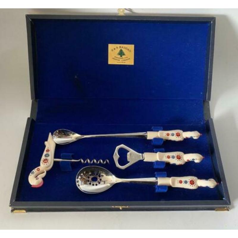 S&S Haddad. Luxe accesoires in doos.