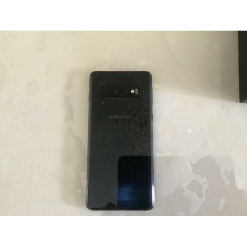 Samsung S10