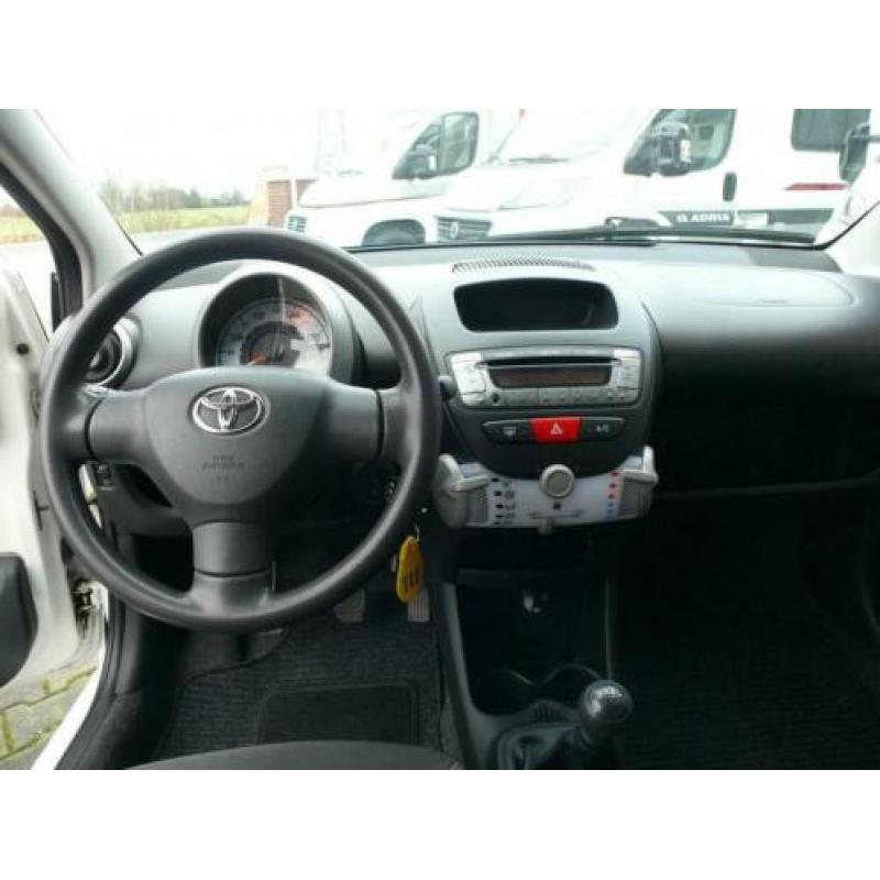 Toyota Aygo 1.0 VVT-i Comfort Airco Elec Pakket Face Lift Ni