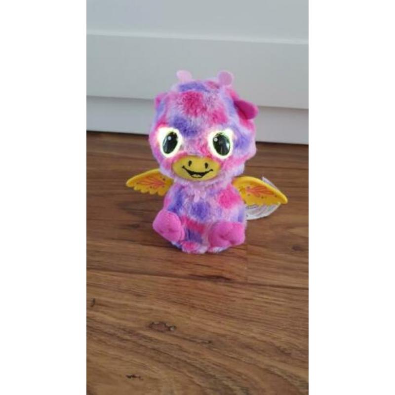 Hatchimal baby draakje.