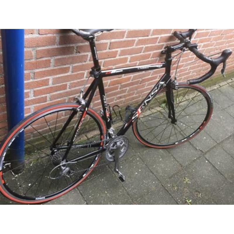 60cm Sensa Tiagra Racefiets met navigatie,helm,schoenen,slot