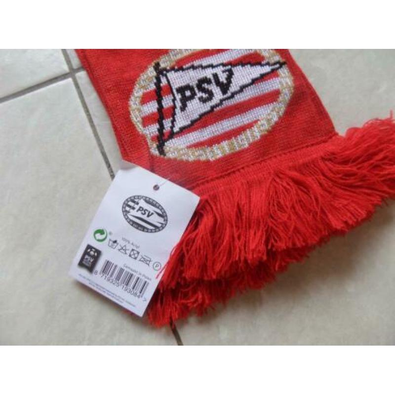 PSV Eindhoven 5 mutsen en sjaals