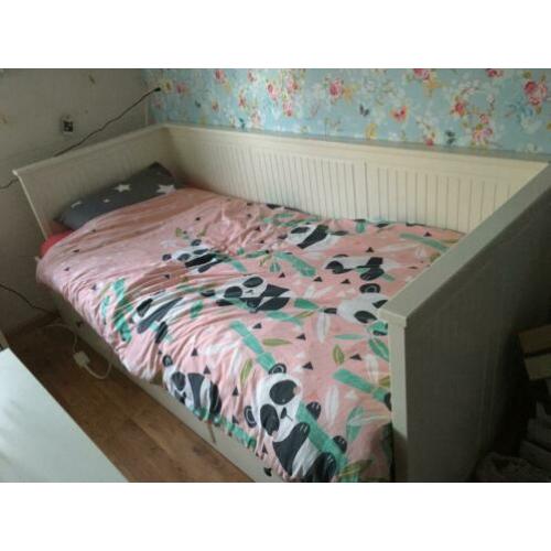 Hemnes Ikea bedbank