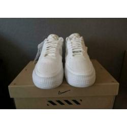 Nike Air Force 1 Type White (40.5)