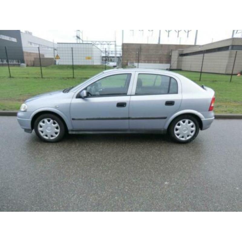 Opel Astra 1.6-16V Pearl
