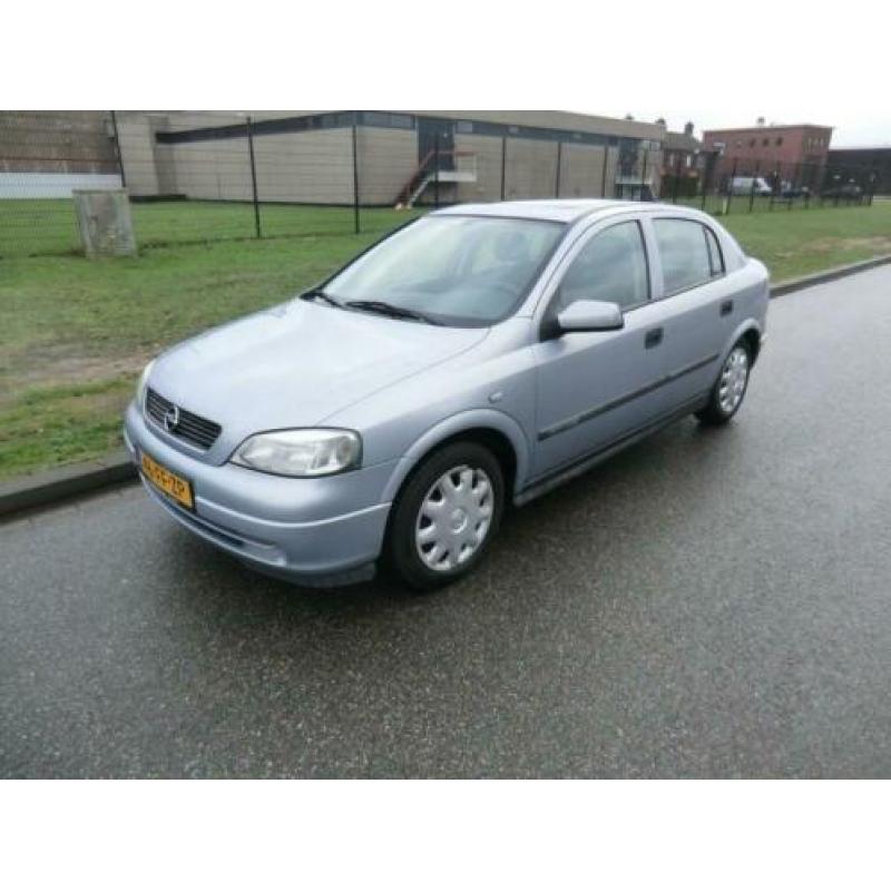 Opel Astra 1.6-16V Pearl