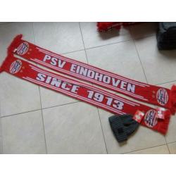 PSV Eindhoven 5 mutsen en sjaals