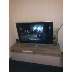 TV meubel. Ikea besta. Eiken effect met lichtgrijs 120x42x39