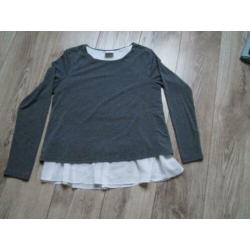 ZGAN grijs/wit positie shirt van Mama Licious maat S.