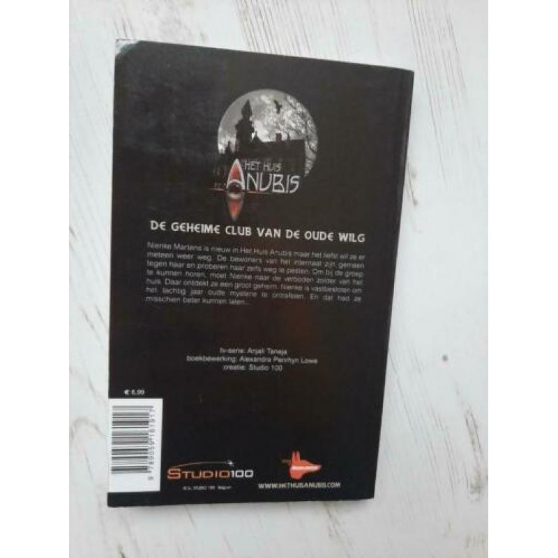 Het huis Anubis boek 1 de geheime club van de oude wilg