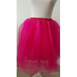 Nieuw roze petticoat / tule / tutu, 6 lagen + onderrok
