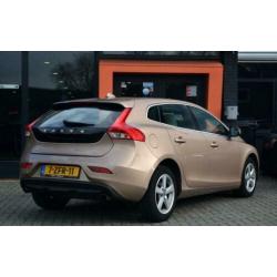 Volvo V40 2.0 D4 190 PK Momentum Navi Clima Cruise Trekhaak