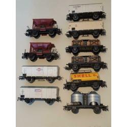 Te koop: diverse oude wagons van Marklin
