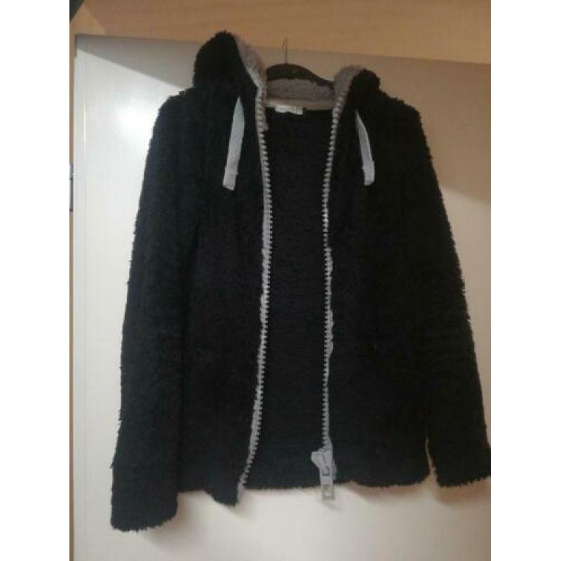 Dameskleding Vest Trui Tshirt kleren. S/M 36/38 Bijna gratis