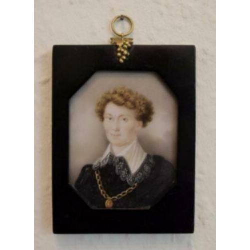 ==ca 1880/1900===MINIATUURPORTRET van een vrouw===