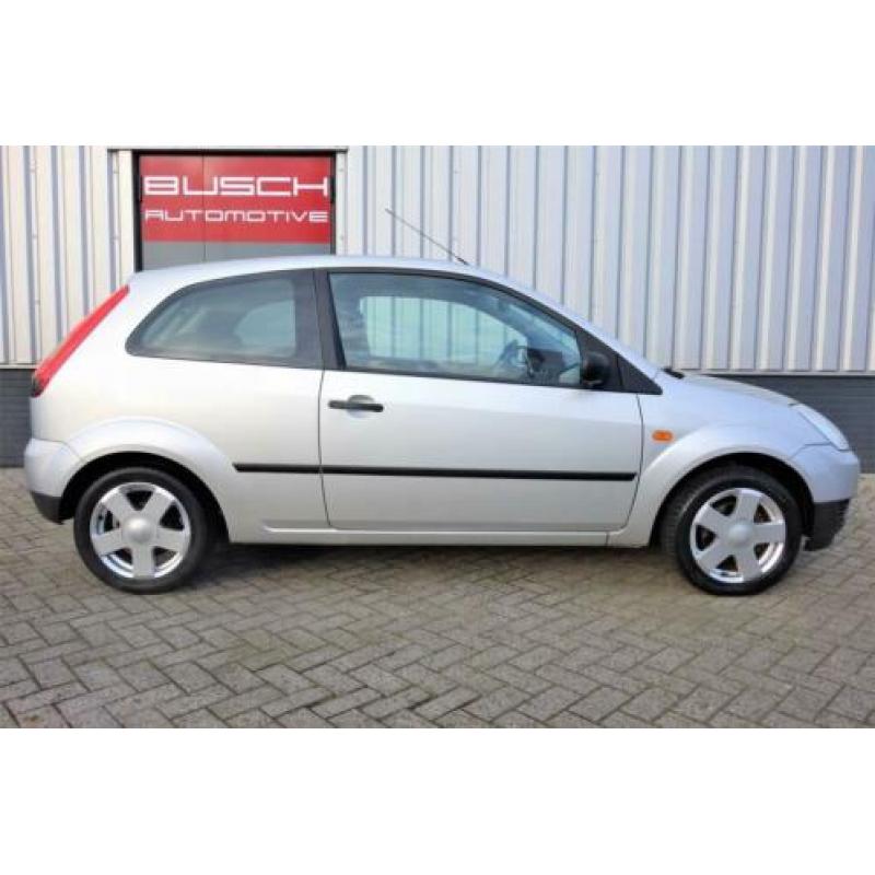 Ford Fiesta 1.25 16V Centennial | VAN 1e EIGENAAR | NW APK |