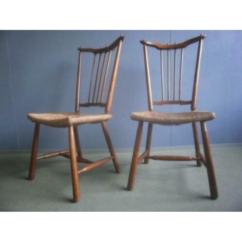 6x eettafelstoelen v hout m rieten zitting en spijlen in rug