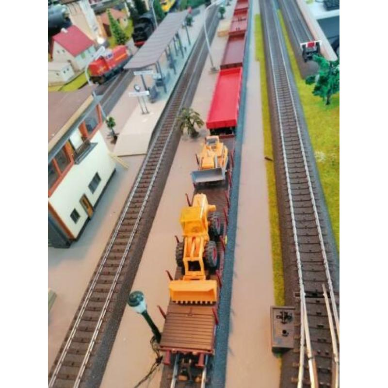 marklin wagons plat plus een rongenwagen