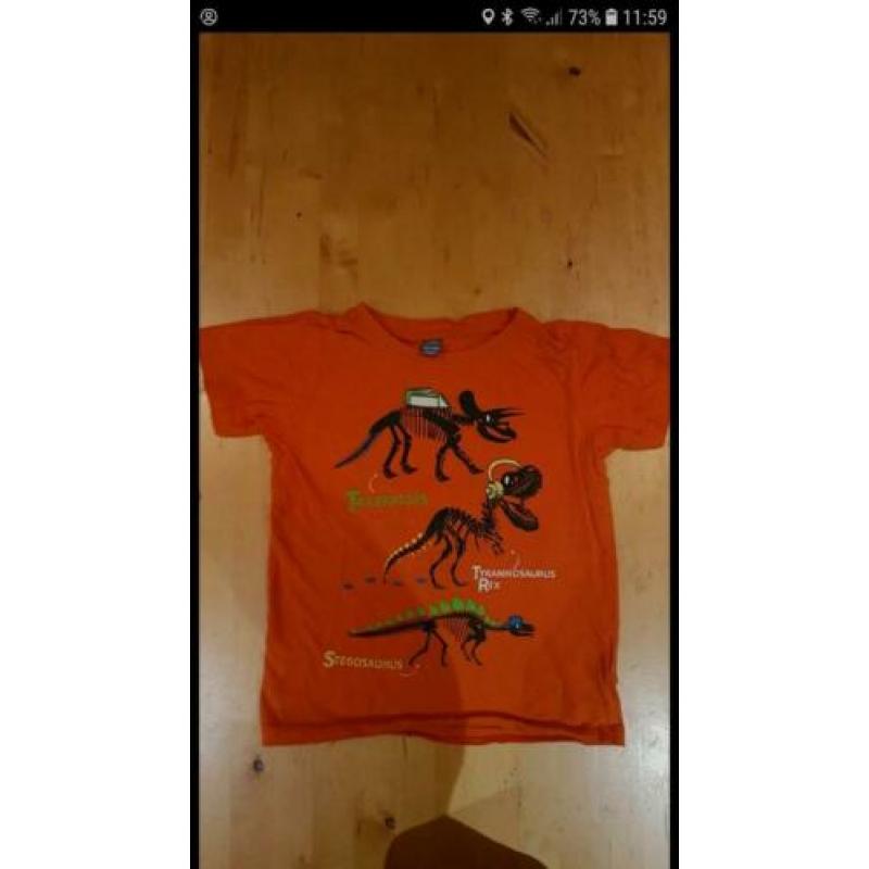 Selectie van t shirts en truien maat 122/128 diverse merken