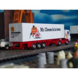 Volvo F12 trekker/oplegger Dairy Crest Cheese - Albedo