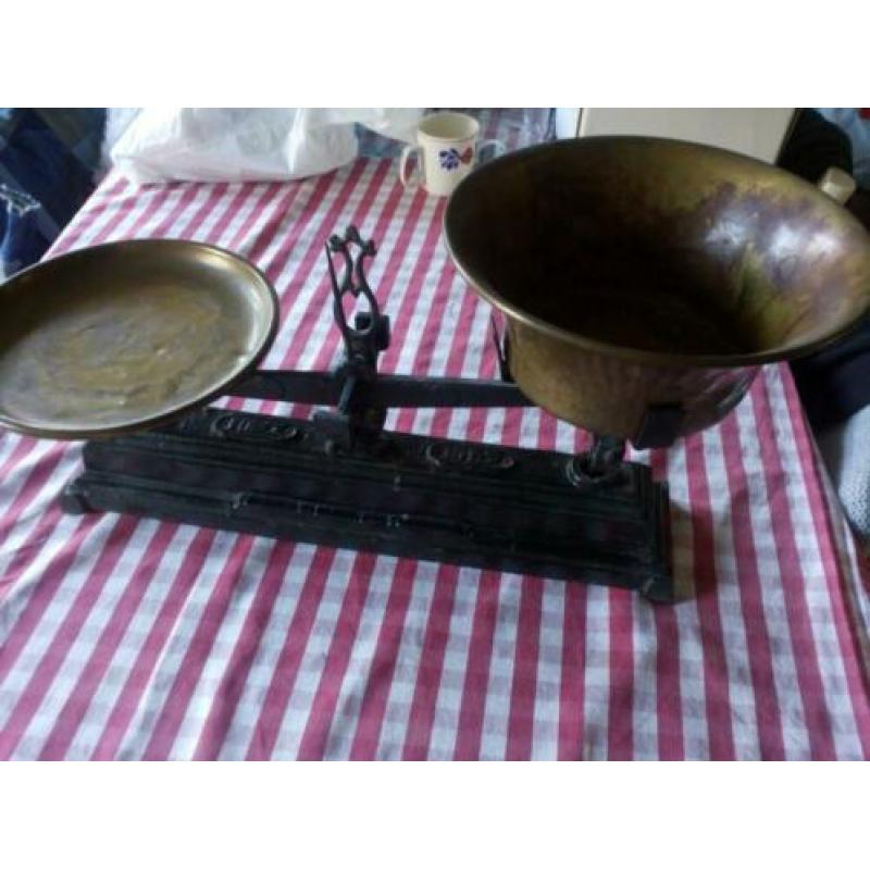 Oude weegschaal 52/25 cm