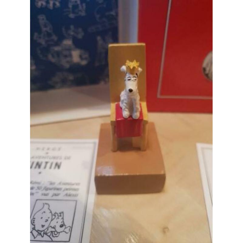 Pixi beeldje Bobbie op troon Kuifje in congo uit 1990
