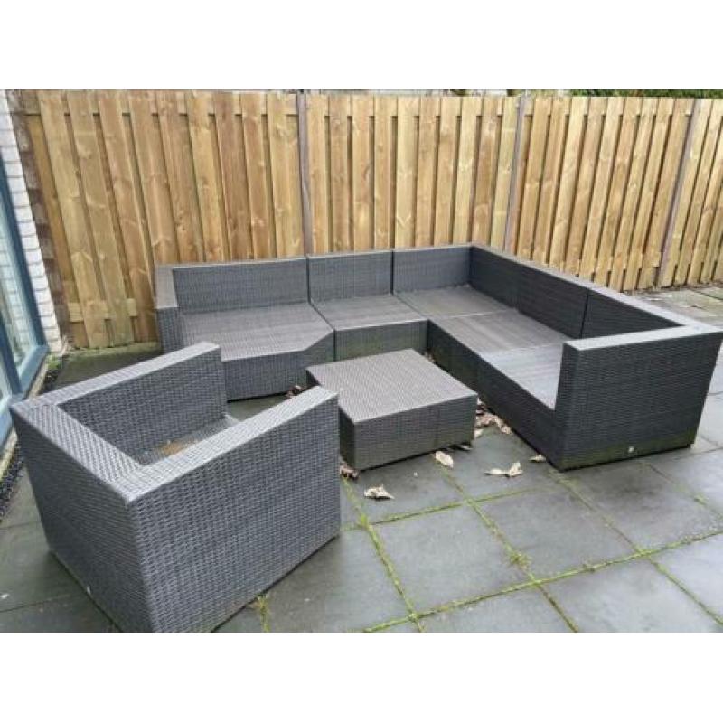Loungeset in antracietgrijs.