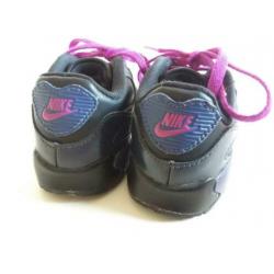 Nike kinderschoen maat 22