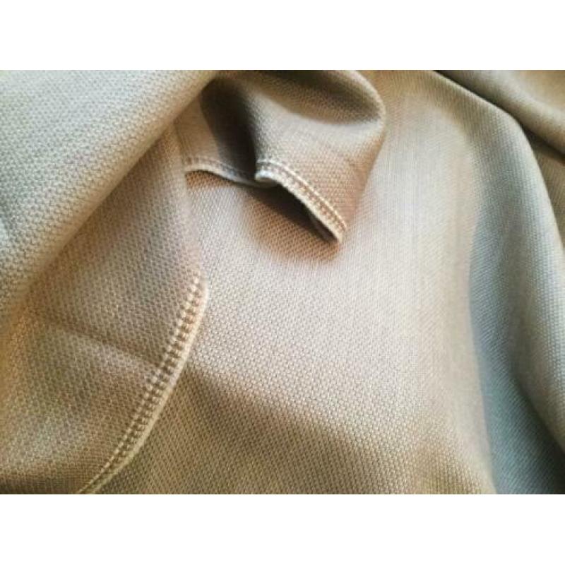 Meubelstof linnen beige lap is 2 meter 5 bij 1 meter 40