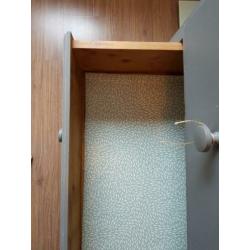 Commode oud grenen grijs