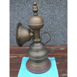 Mooie draaibare tafellamp messing met houten voet 62 cm.hoog