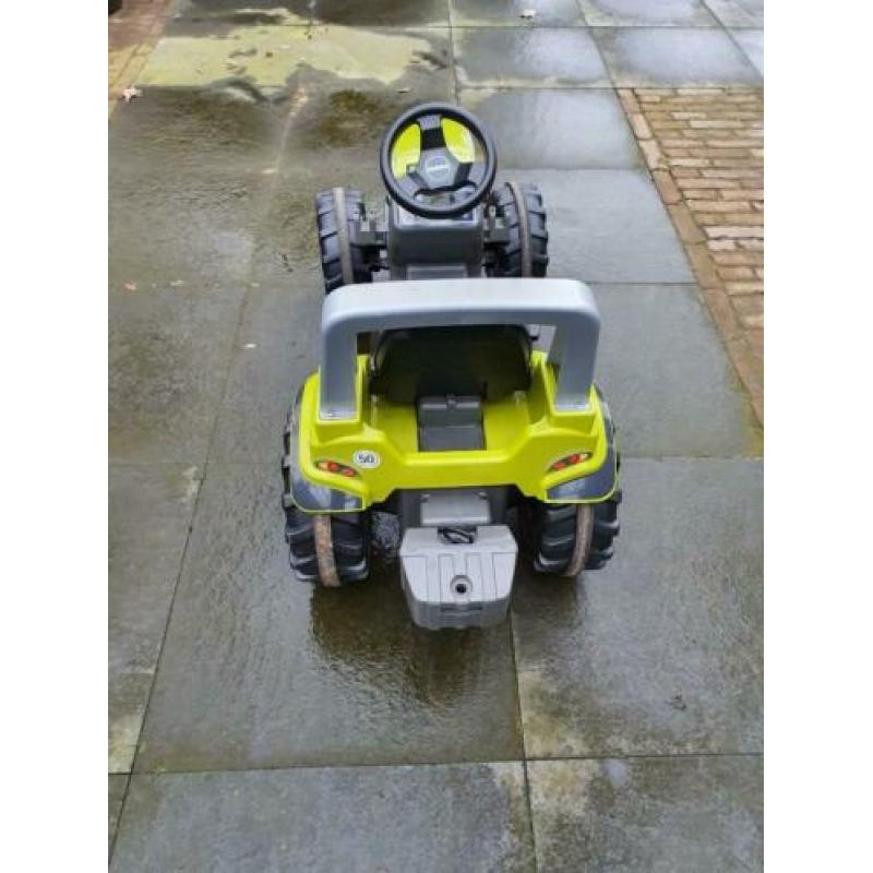 Claas trap tractor