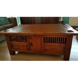 Koloniale teakhouten salontafel
