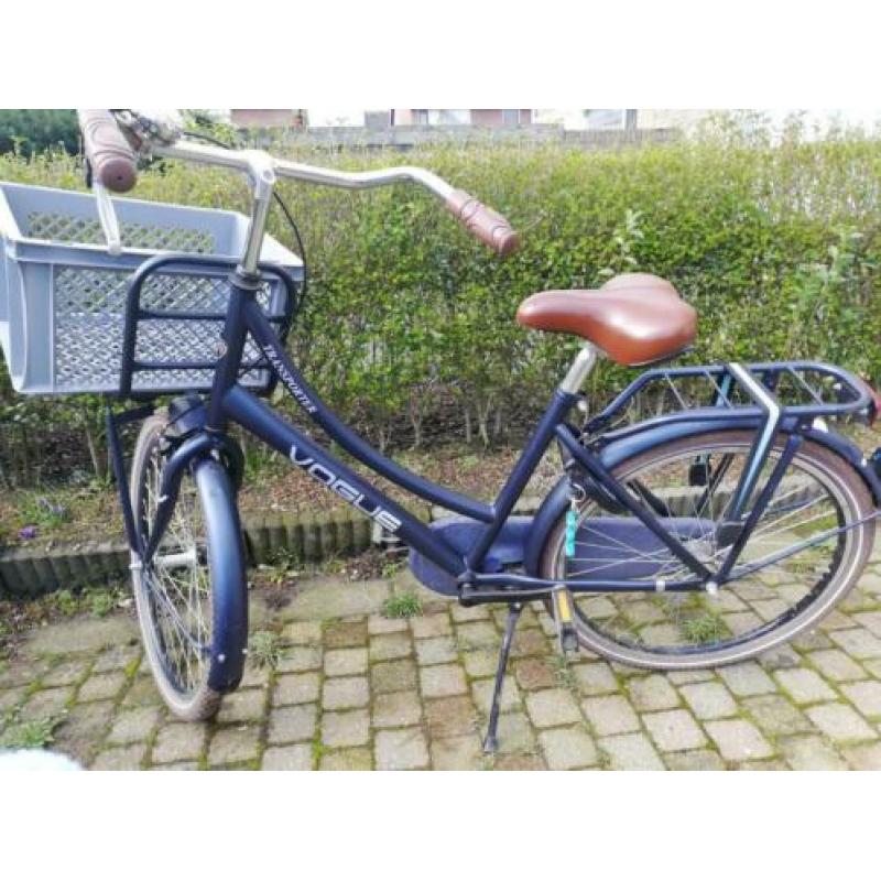 Mooie Vogue transporter fiets met krat